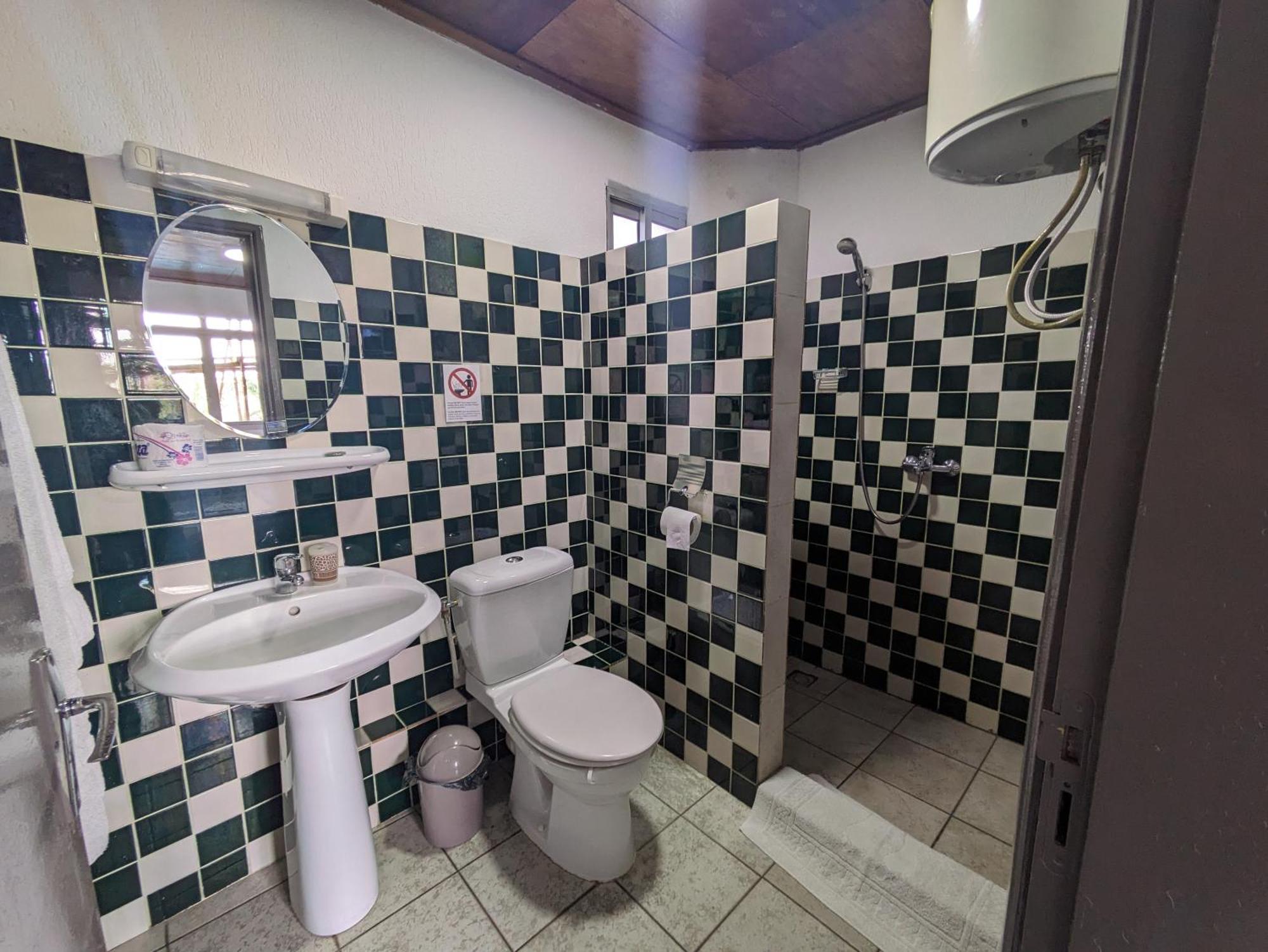 Foyer Du Marin - Deutsche Seemannsmission Douala Dış mekan fotoğraf
